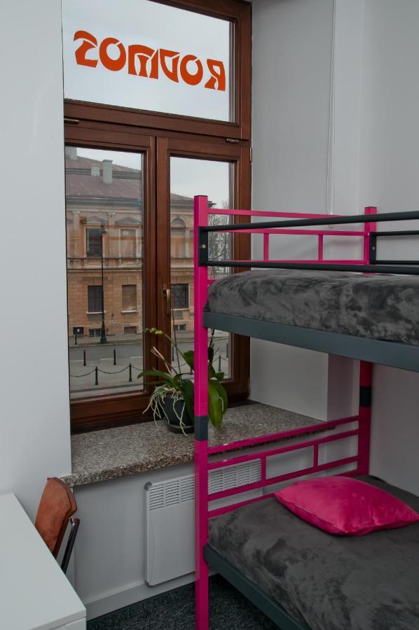 Rodmos Hostel Lublin Bagian luar foto
