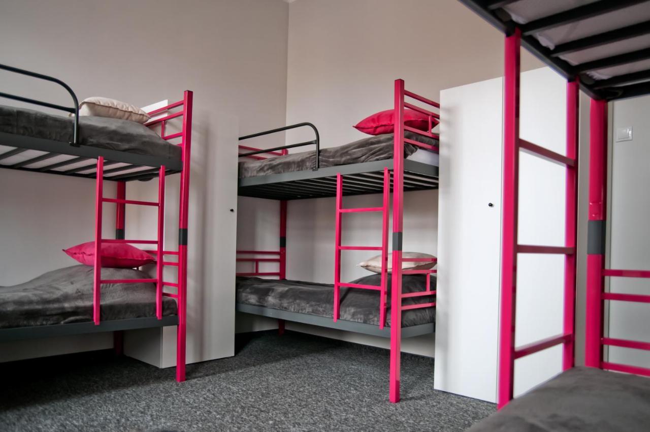 Rodmos Hostel Lublin Bagian luar foto