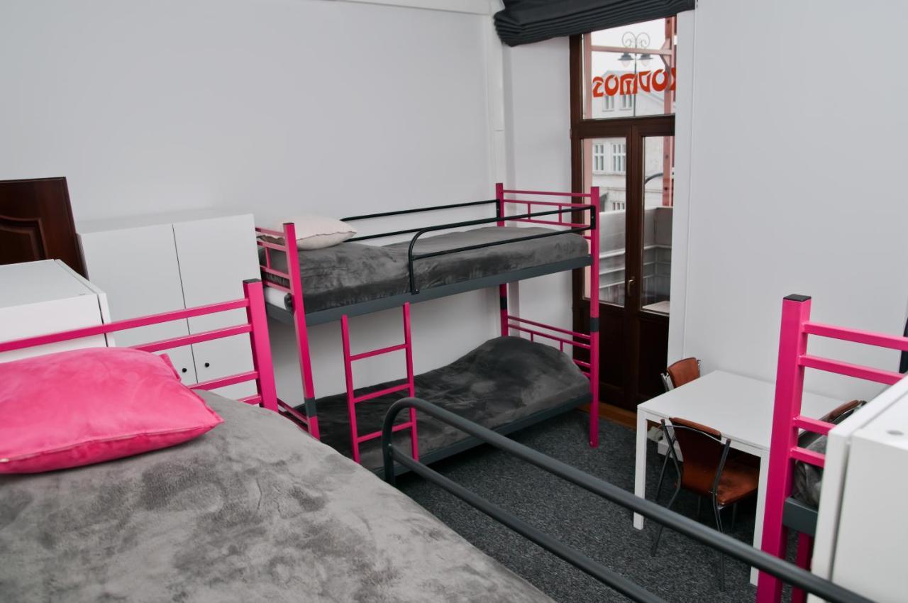 Rodmos Hostel Lublin Bagian luar foto