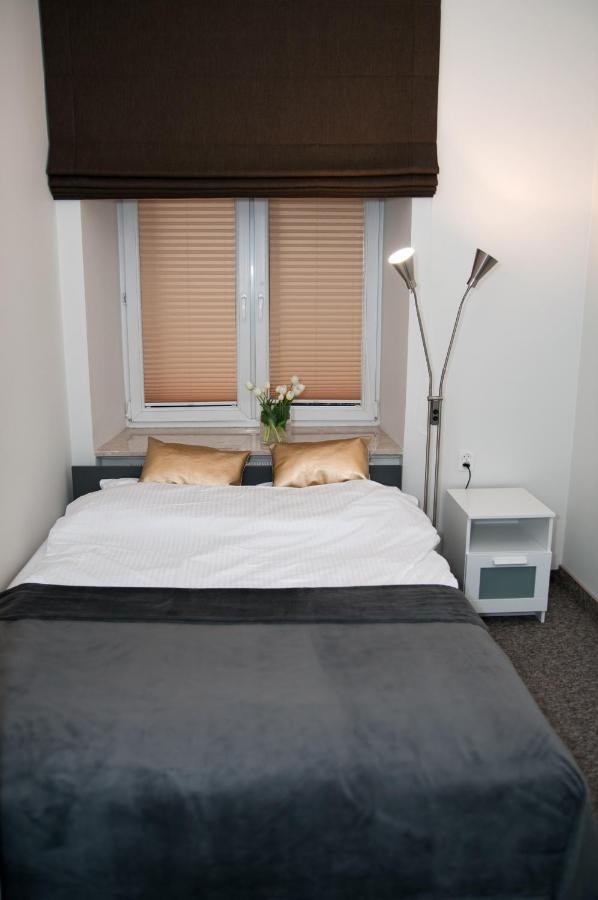 Rodmos Hostel Lublin Bagian luar foto